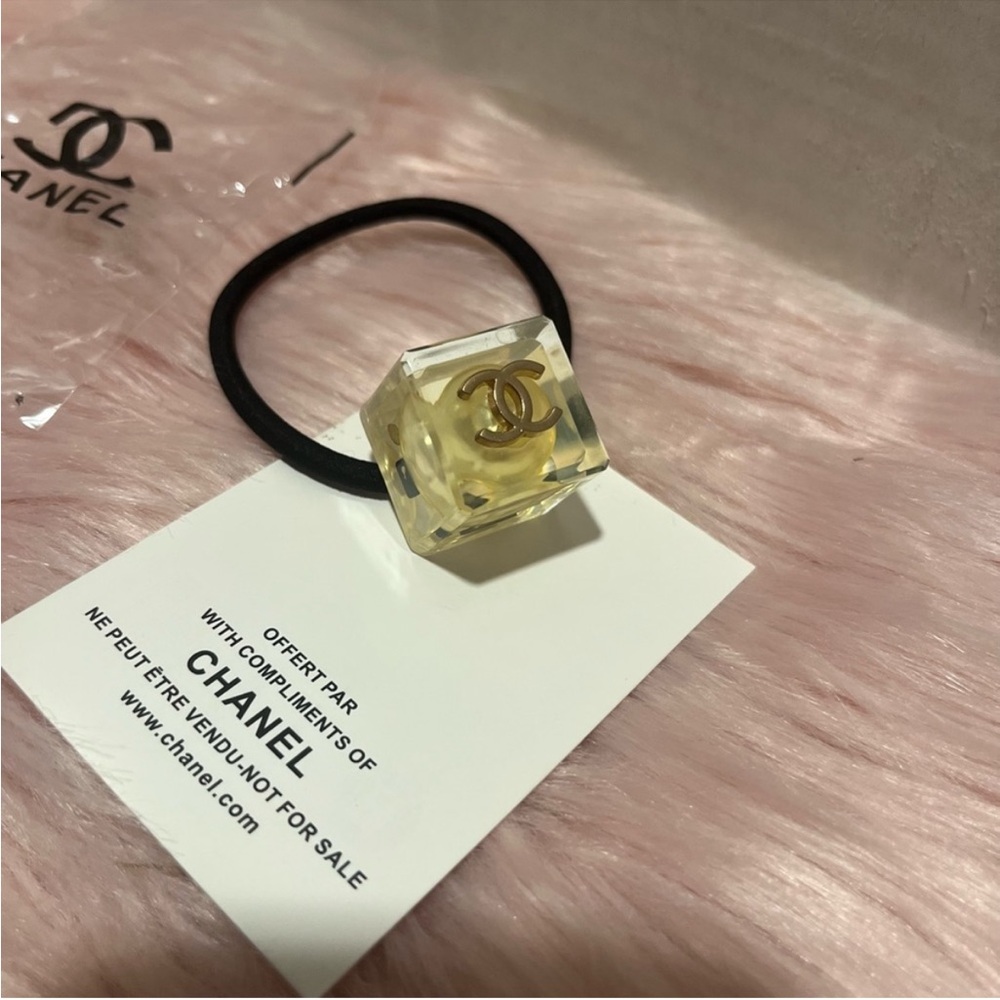 hair tie vip ice cube